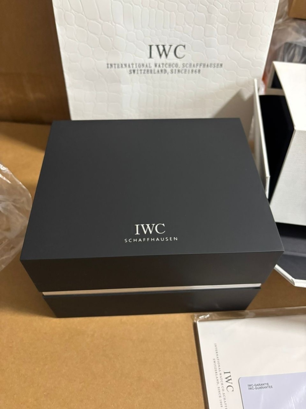 IWC Black Presentation Box - Picture 2 of 4